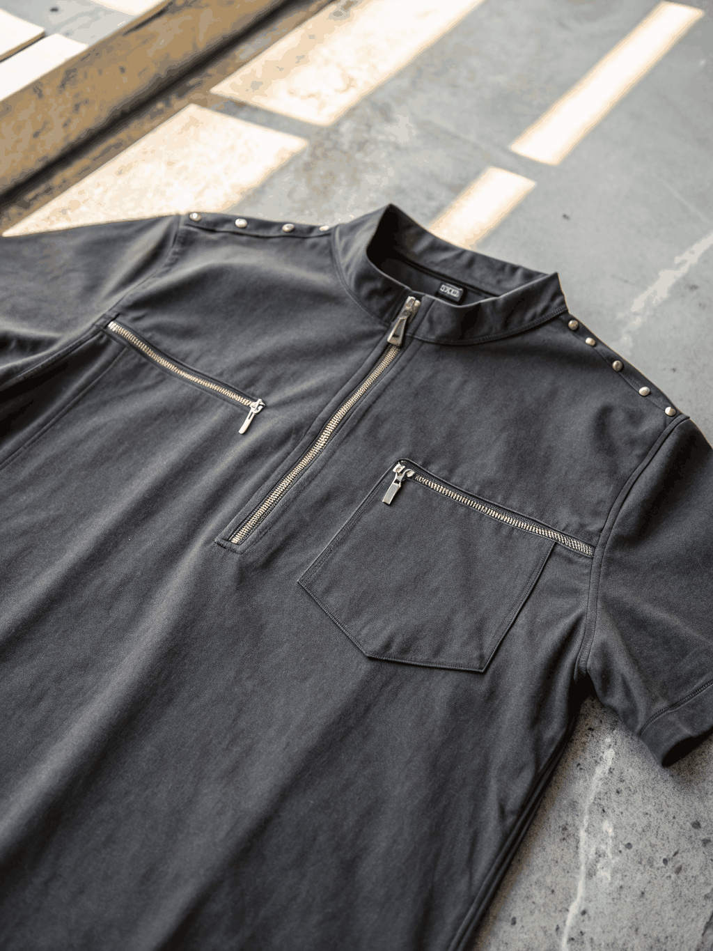 Durable ripstop overshirt with concealed metal hardware